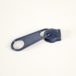 Takoy Kovový jezdec TKY k zipu s táhlem #3 mm navy – Zboží Dáma