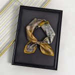 hedvábný šátek Žlutý dům – Zboží Dáma