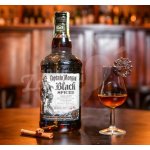 Captain Morgan Black Spiced 40% 0,7 l (holá láhev) – Zboží Dáma