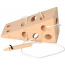 Small Foot Dřevěná provlékací hra myš v sýru