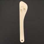 AMADEA Dřevěná obracečka s obličejem, masivní dřevo, délka 30 cm – Hledejceny.cz