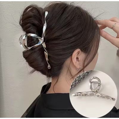 B-TOP Stylový vlasový skřipec v krouceném designu Druh barvy: Stříbrná – Hledejceny.cz