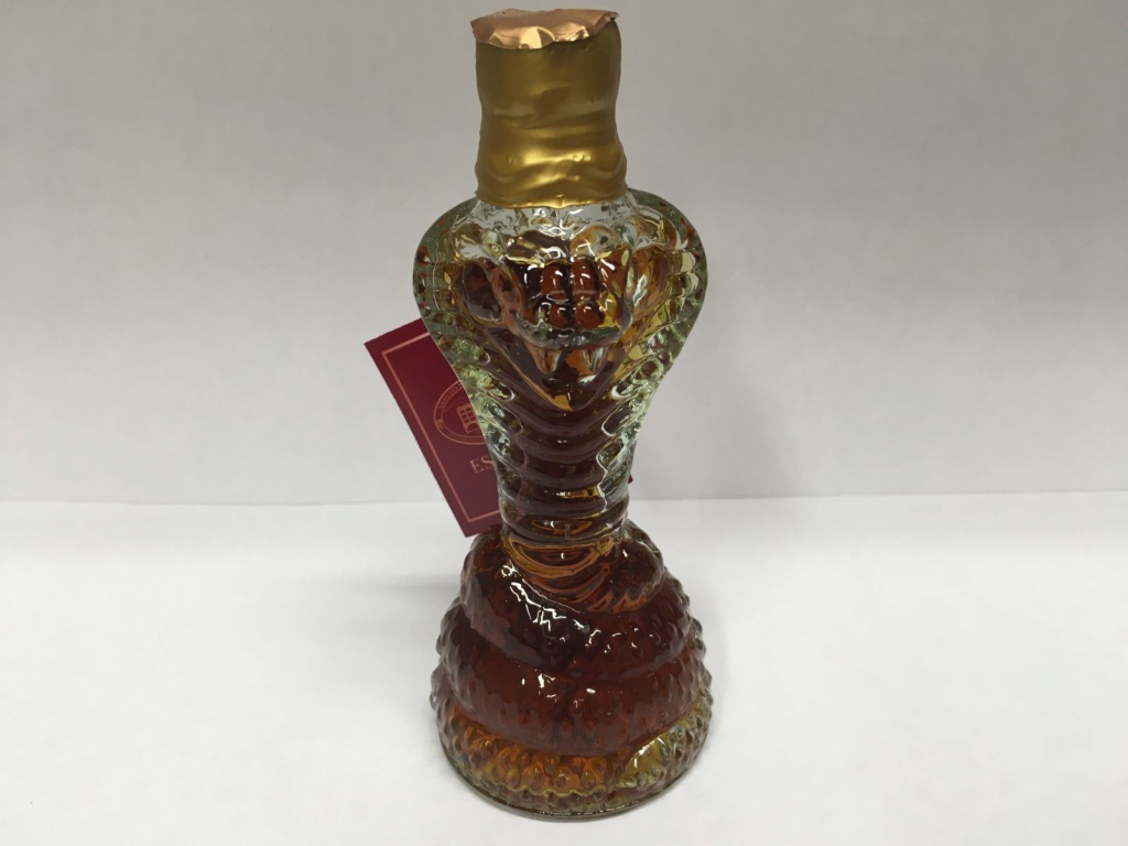 Proshyan Kobra 8y 40% 0,05 l (holá láhev)