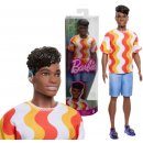 Mattel Barbie model Ken 220 v letním outfitu v sandálech HRH23