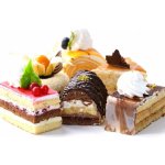 WEBLUX 96319616 Fototapeta vliesová Assorted different mini cakes with cream Rozmanité mini koláče se smetanou čokoládou a bobulemi rozměry 145 x 100 cm – Zbozi.Blesk.cz