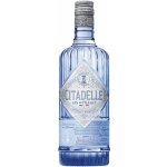 Citadelle Gin 44% 0,7 l (holá láhev) – Sleviste.cz