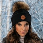 Krumlovanka Černá dámská zimní čepice s bambulí W-0895/018 – Hledejceny.cz
