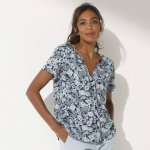 Halenka s krátkými rukávy s potiskem rostlin nám. modrá/modrá – Zboží Dáma