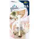 Osvěžovač vzduchu Glade Electric Scented Oil Romantic Vanilla Blossom elektrický strojek s tekutou náplní 20 ml