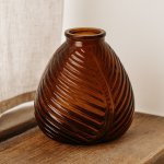 Duif Skleněná váza Flora amber M – Zboží Dáma