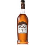Ararat 5y 40% 0,7 l (karton) – Zboží Dáma