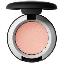 MAC oční stíny Powder Kiss Soft Matte Eye Shadow What Clout! 1,5 g