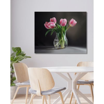 ZUTY Obrazy na stěnu - Růžové tulipány v prosklené váze Rozměr: 80x100 cm, Rámování: vypnuté plátno na rám