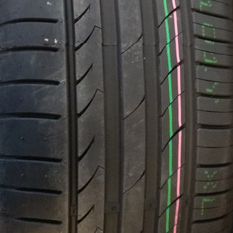 Rotalla RU01 255/35 R19 96W
