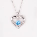Drahokamia Stříbrný náhrdelník s dvojitým srdcem a zirkony 236/MOD Modrý