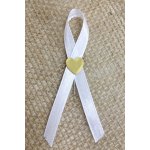 Svatba-eshop Svatební vývazek bílý se zlatým srdíčkem – Zboží Dáma Svatba-eshop Svatební vývazek bílý se zlatým srdíčkem – Zboží Dáma