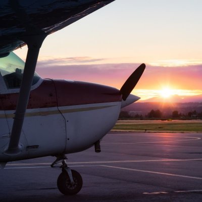 Noční let kolem Prahy pro 3 osoby – Zboží Mobilmania