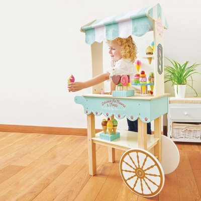 Le Toy Van Luxusní zmrzlinový vozík – Zbozi.Blesk.cz