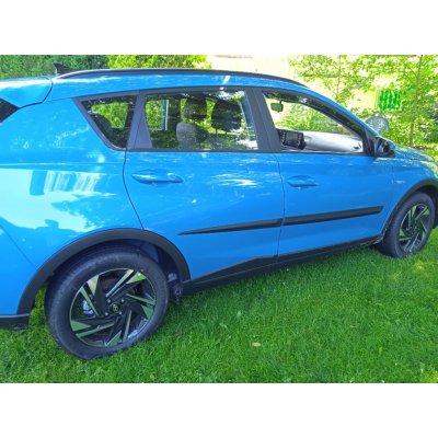 Boční lišty dveří Hyundai Bayon 21 – Hledejceny.cz