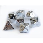 TLAMA games Sada 7 "metalických" kostek pro RPG Barva: stříbrná – Zboží Živě