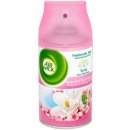 Osvěžovač vzduchu Air Wick Freshmaticic Magnolie & Třešeň náplň 250 ml