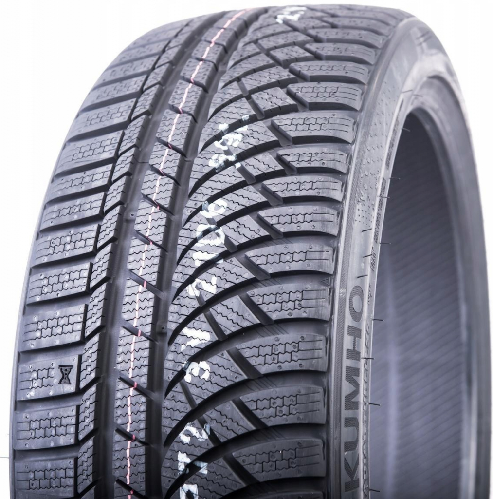 Kumho WinterCraft WP72 245/45 R19 102V