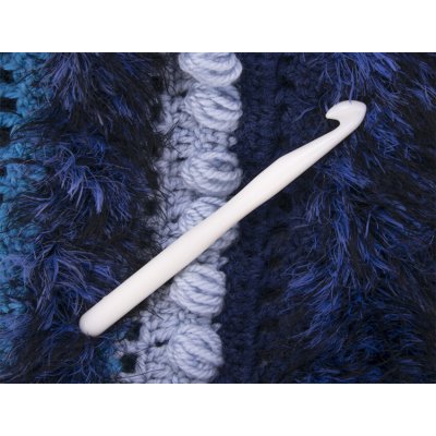 Háček plastový barevný MONA Varianta: 8 – Zboží Mobilmania