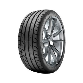 Kormoran UHP 215/55 R17 94V