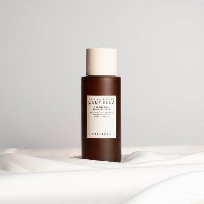 SKIN1004 Madagascar Centella Probio-Cica Essence Toner 210 ml – Hledejceny.cz
