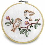 Stoklasa Dětská vyšívací dárková sada s předtištěným motivem 940198/5 ptáčci hnědá 15x22cm průměr 18cm – Hledejceny.cz