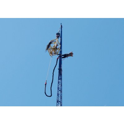 Bungee jumping z jeřábu v Ostravě, Videozáznam, 2 osoby / tandem, Seskok z výšky 50 metrů – Hledejceny.cz