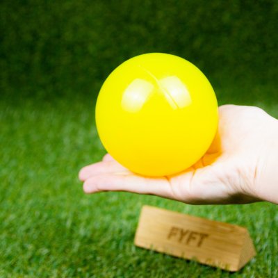 Practice Contact Balls od Juggle Dream na kontaktní žonglování Barva: Žlutá – Zboží Mobilmania