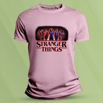 Sandratex Dětské tričko s potiskem Stranger Things Parta z Hawkins Růžová – Sleviste.cz