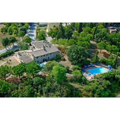 Itálie: Romantické Toskánsko ve stylovém Hotelu Il Colombaio *** s venkovním bazénem a snídaněmi dítě zdarma 3 dny pro 2 osoby – Zboží Mobilmania