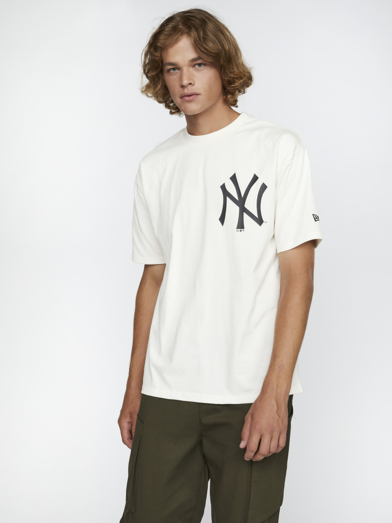 New Era MLB BIG LOGO OVERSIZED TEE NEW YORK YANKEES - Triko s potiskem -  beige/špinavě bílá 