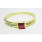 Klenoty Budín Elegantní zlatý prsten s červeným rubínem 223041300 – Zboží Mobilmania