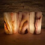 Svícen z přírodního kamene vysoký L Varianta: Letokruhy – Sleviste.cz