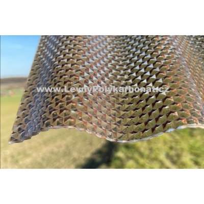 GUTTAGLISS WABE 2,8mm VL76/18 (PYRAMIDOVÁ - BRONZ) - š.1,05m x dl.2bm (2,1m2)