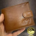 Tvůj vlastní MONOGRAM v ceně na této kožené peněžence – Zboží Mobilmania