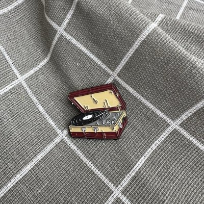 Pinarna Kufrový gramofon – Zboží Dáma