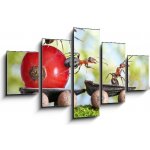 Obraz 5D pětidílný - 125 x 70 cm - ants deliver red currant with trailer of sunflower seeds mravenci dodávají červený rybíz s přívěsem slunečnicových semen – Zboží Mobilmania