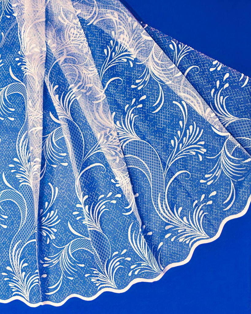 Českomoravská textilní žakárová záclona V310 lístečky, bílá, výška 130cm (v metráži)