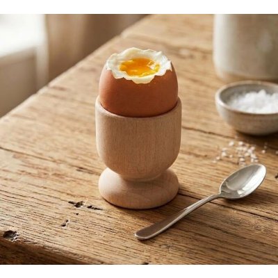 AMADEA Dřevěný kalíšek na vajíčko, masivní dřevo, velikost 5 cm – HobbyKompas.cz