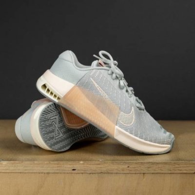 Nike crossFit Metcon 9 - šedo růžová