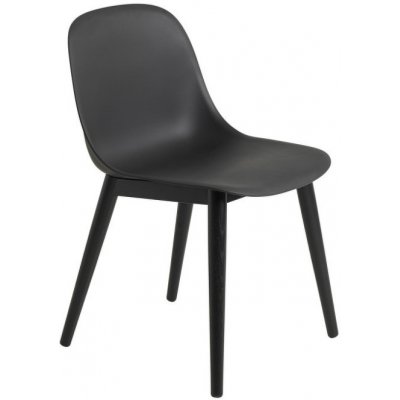 Muuto Fiber Side Chair Wood Base černá