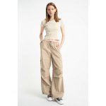 Reporter Young kalhoty typu parachute se záševky na kolenou béžová – Sleviste.cz