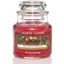 Svíčka Yankee Candle Red Apple Wreath 104 g