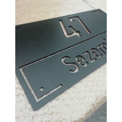 Popisné číslo s vlastním textem 20x40cm - .Plastová deska (černá RAL 9005) – Zbozi.Blesk.cz