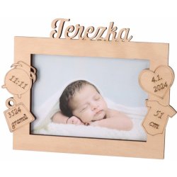 ČistéDřevo Dřevěný fotorámeček se jménem k narození dítěte 18 x 13 cm