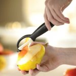 GEFU CERAMO Keramická škrabka na zeleninu a ovoce – Zboží Dáma